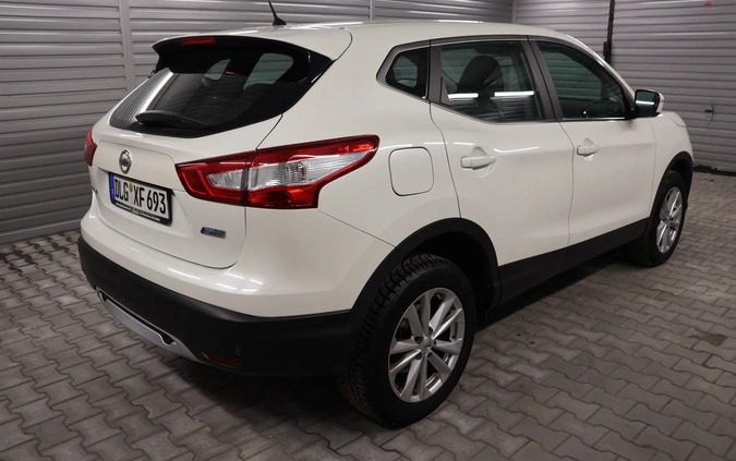 Nissan Qashqai cena 51999 przebieg: 175300, rok produkcji 2014 z Wleń małe 301